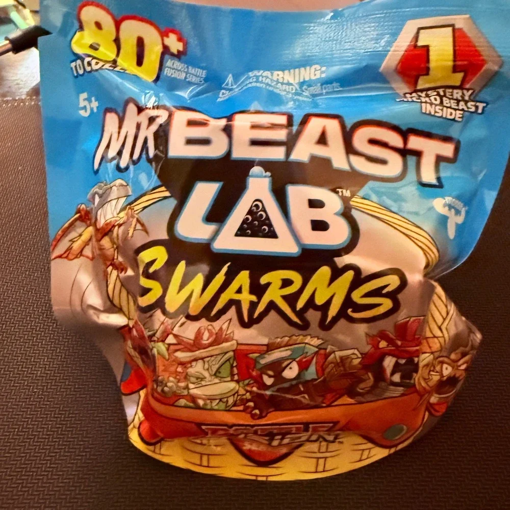 MrBeast Lab Swarms Battle Fusion Series Kids OS‎ Multi New Mystery Micro Beast